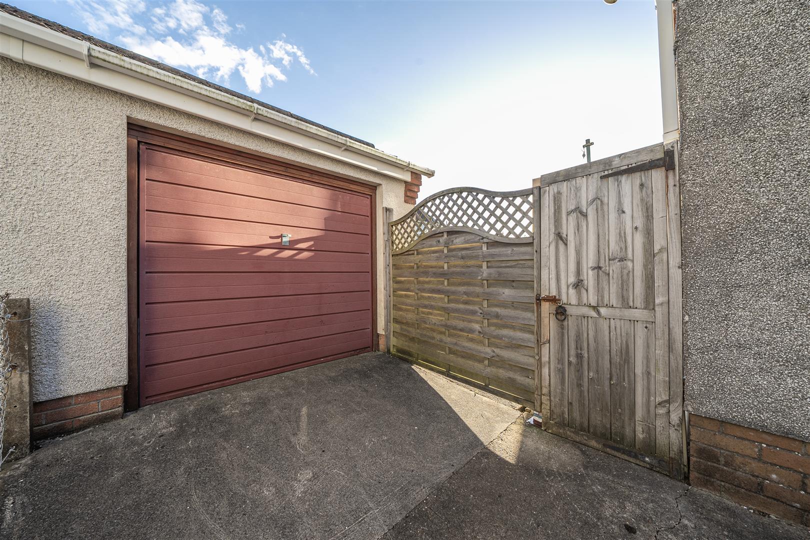 Cae Folland, Penclawdd, Swansea, SA4 3YJ